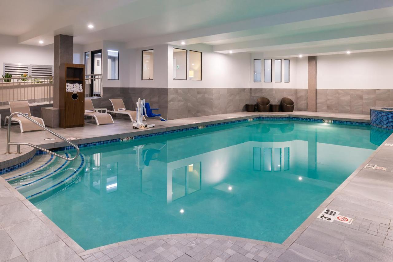 Holiday Inn Concord Downtown, An Ihg Hotel Екстериор снимка