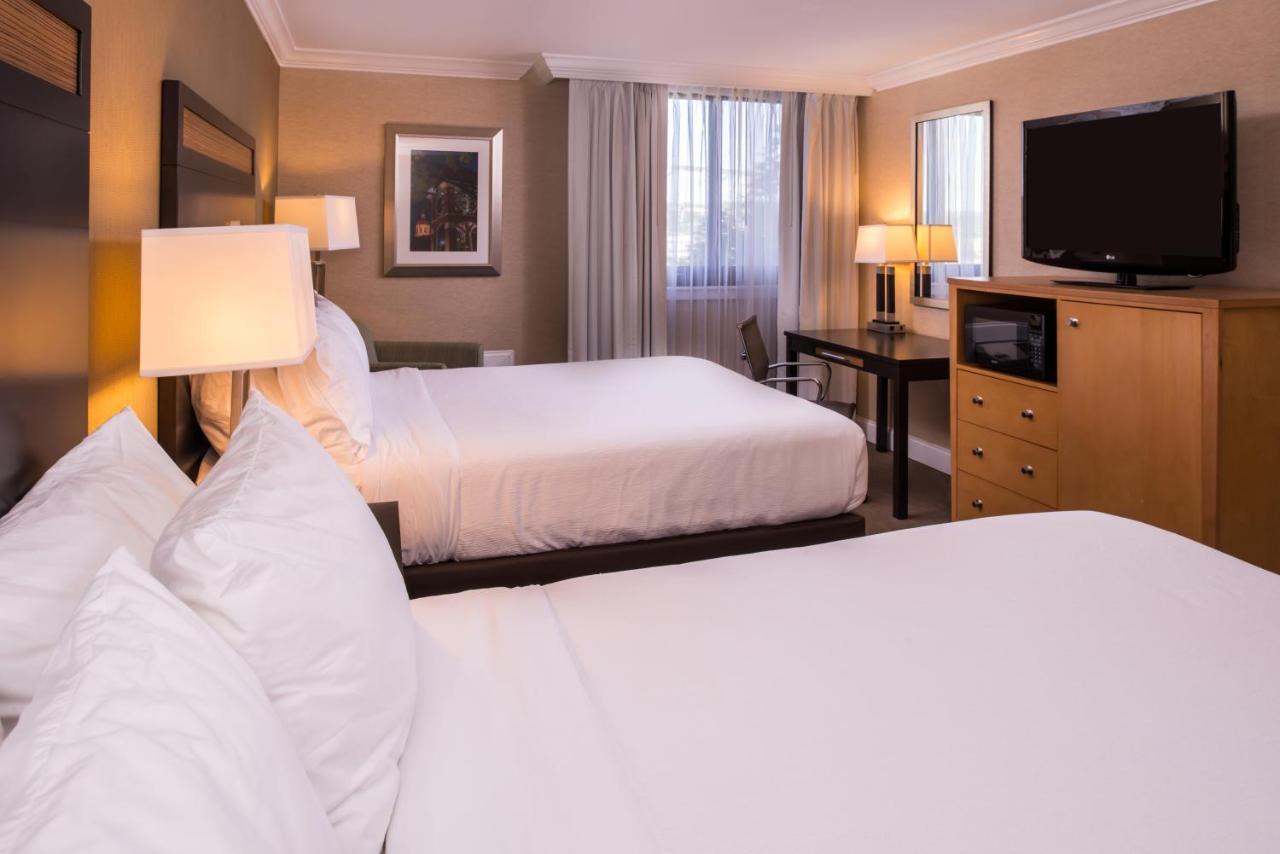 Holiday Inn Concord Downtown, An Ihg Hotel Екстериор снимка