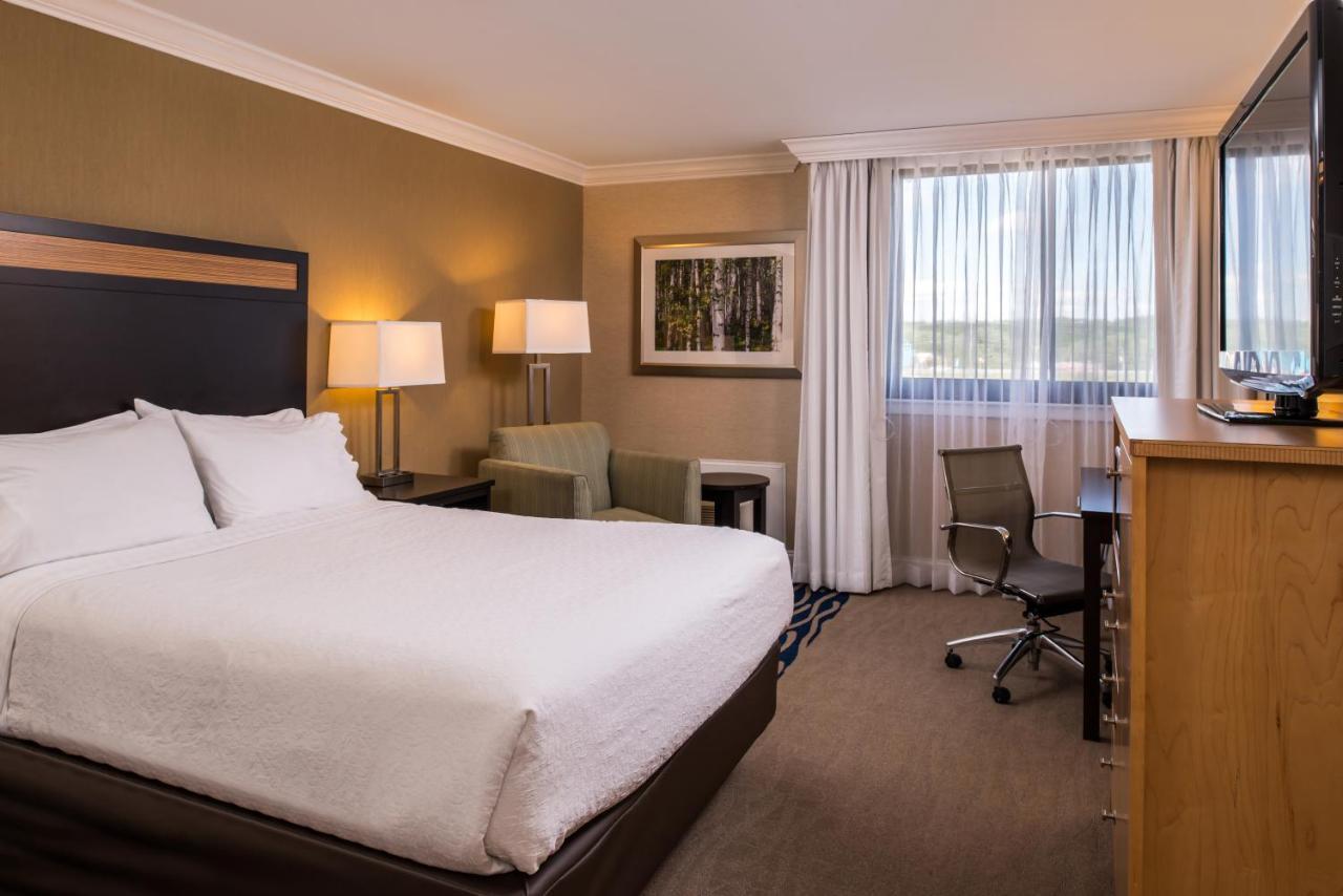 Holiday Inn Concord Downtown, An Ihg Hotel Екстериор снимка