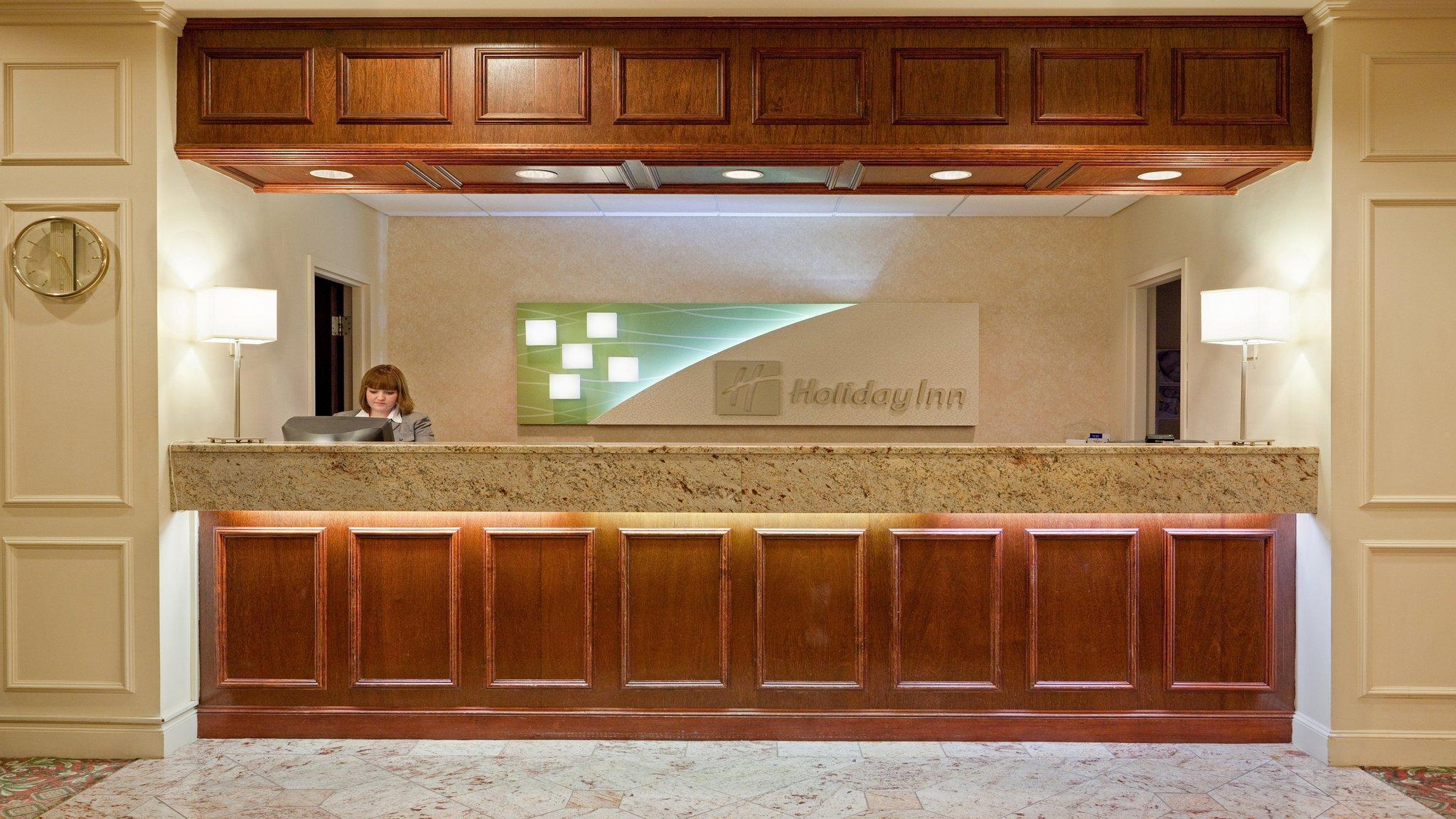 Holiday Inn Concord Downtown, An Ihg Hotel Екстериор снимка
