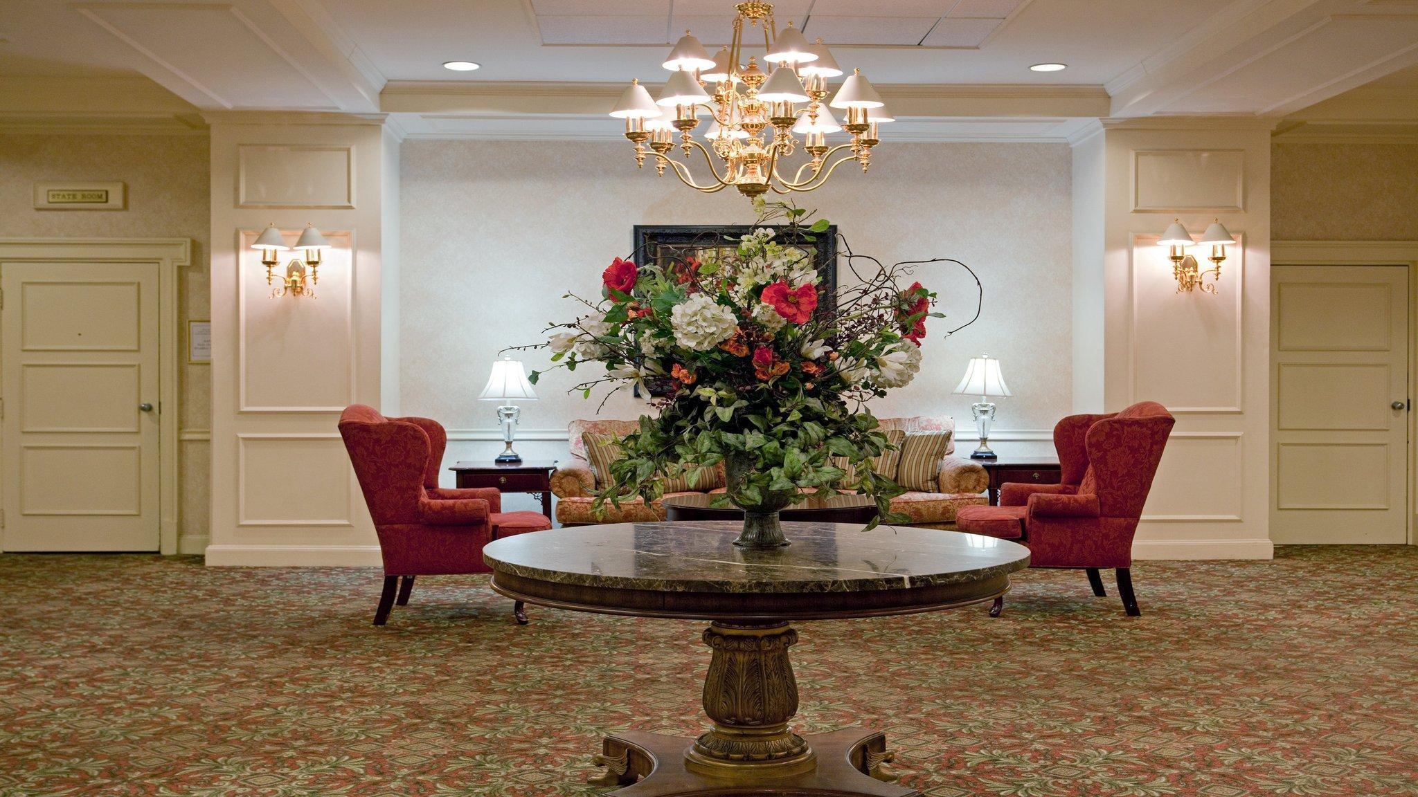 Holiday Inn Concord Downtown, An Ihg Hotel Екстериор снимка