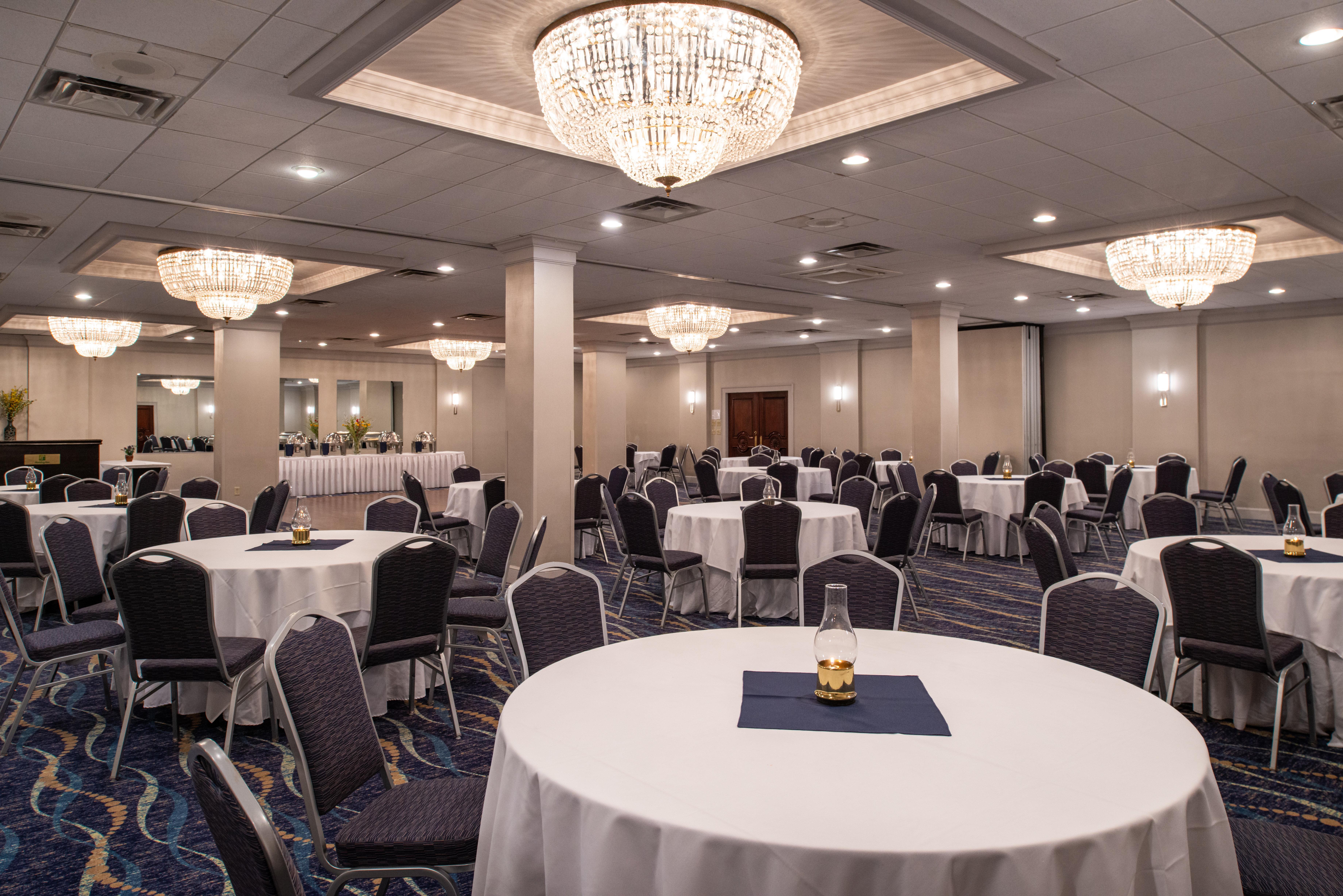 Holiday Inn Concord Downtown, An Ihg Hotel Екстериор снимка