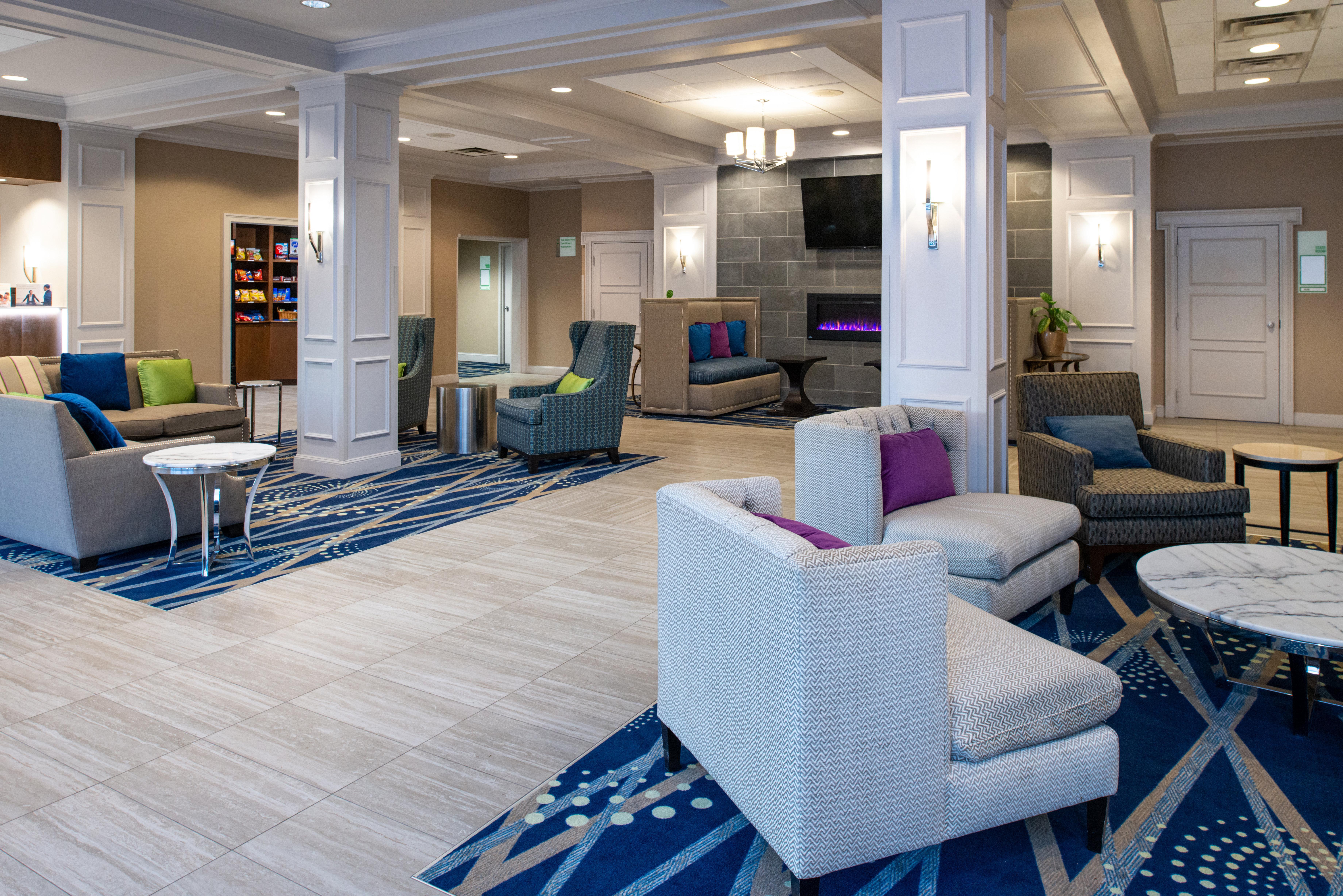 Holiday Inn Concord Downtown, An Ihg Hotel Екстериор снимка