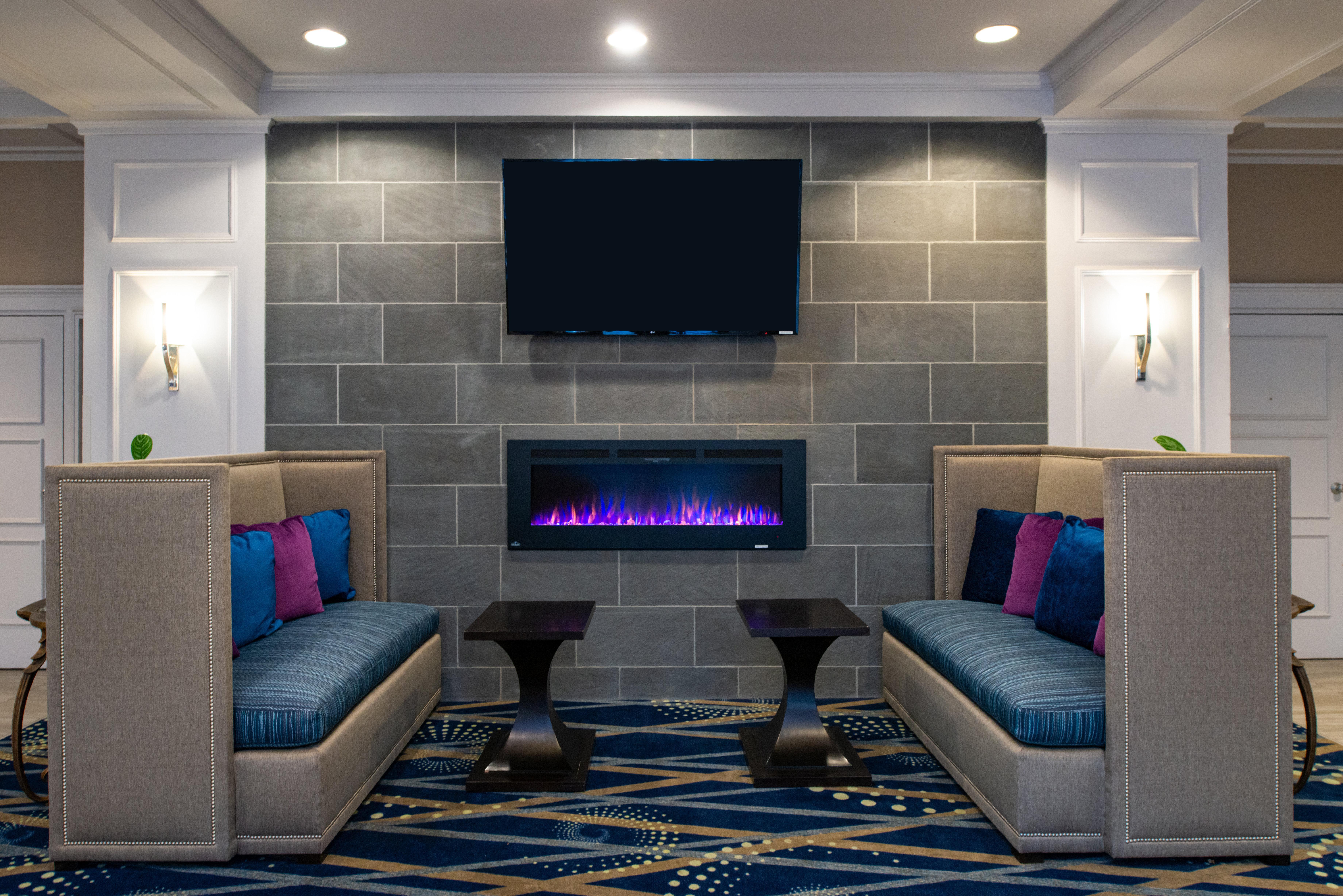 Holiday Inn Concord Downtown, An Ihg Hotel Екстериор снимка