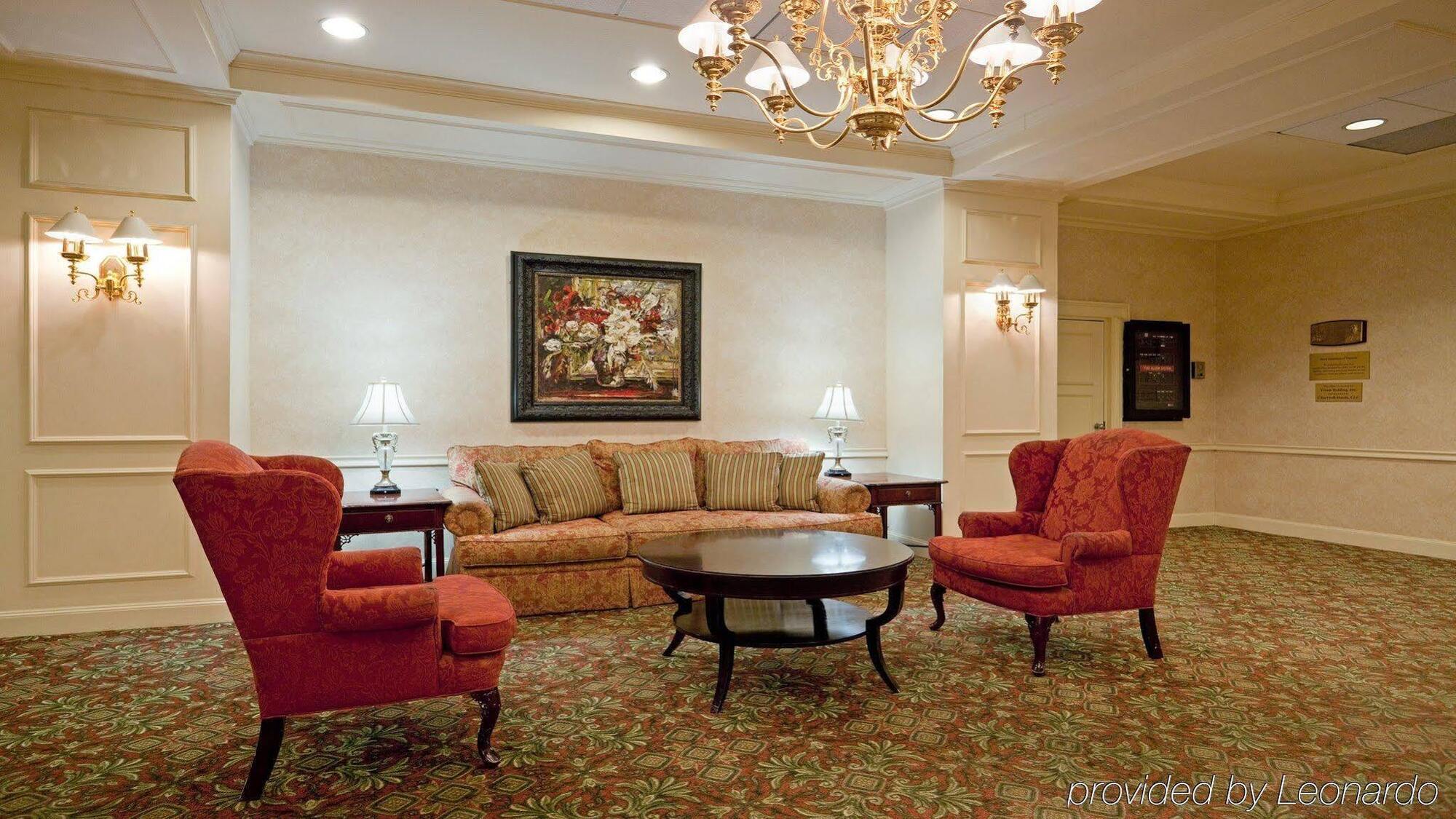 Holiday Inn Concord Downtown, An Ihg Hotel Екстериор снимка